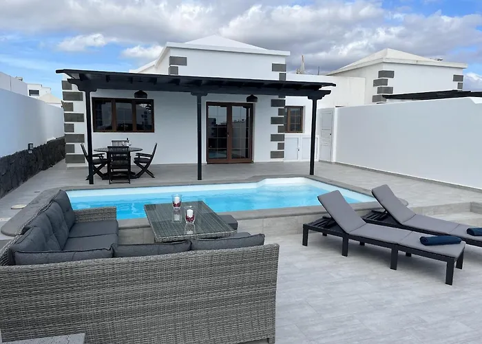 Stunning Villa Arabella - Heated Pool - Bbq - Amazing Terrace - Playa Blanca